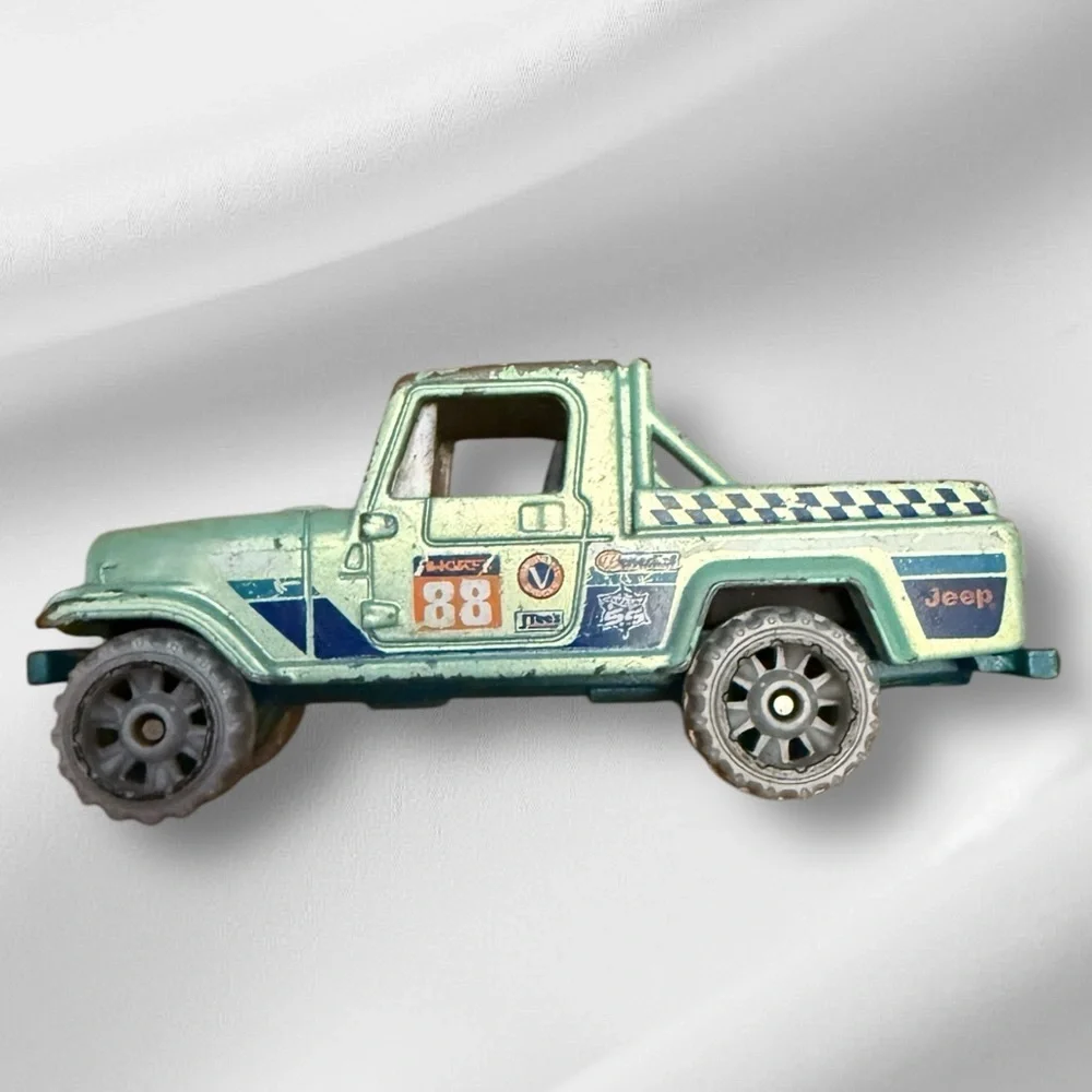 Hot Wheels Mattel Chrysler Jeep 2012 Diecast Off Road‎ Truck